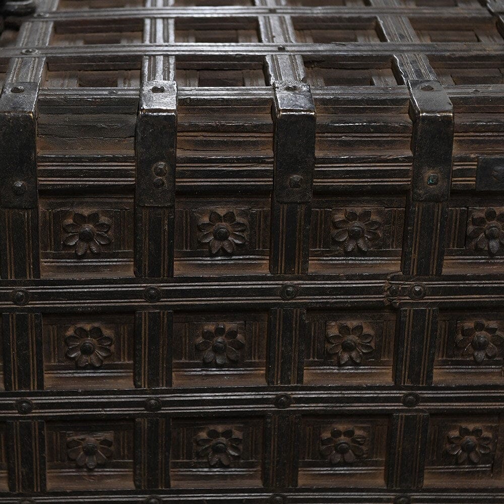 Antique Indian Damchiya (Dowry Chest) - BARNBURY