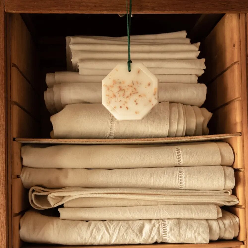 Carrière Frères Cedar Scented Palet - BARNBURY