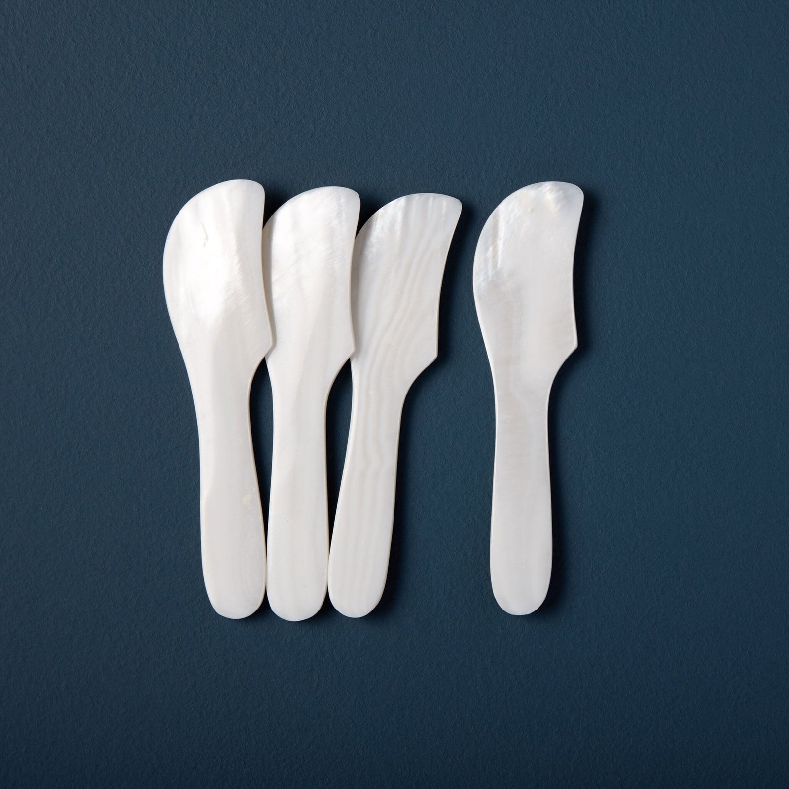 Set of 4 Mother of Pearl Spreaders Table Top Barnbury 